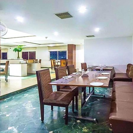 Hotel Central Park Ongole Kültér fotó