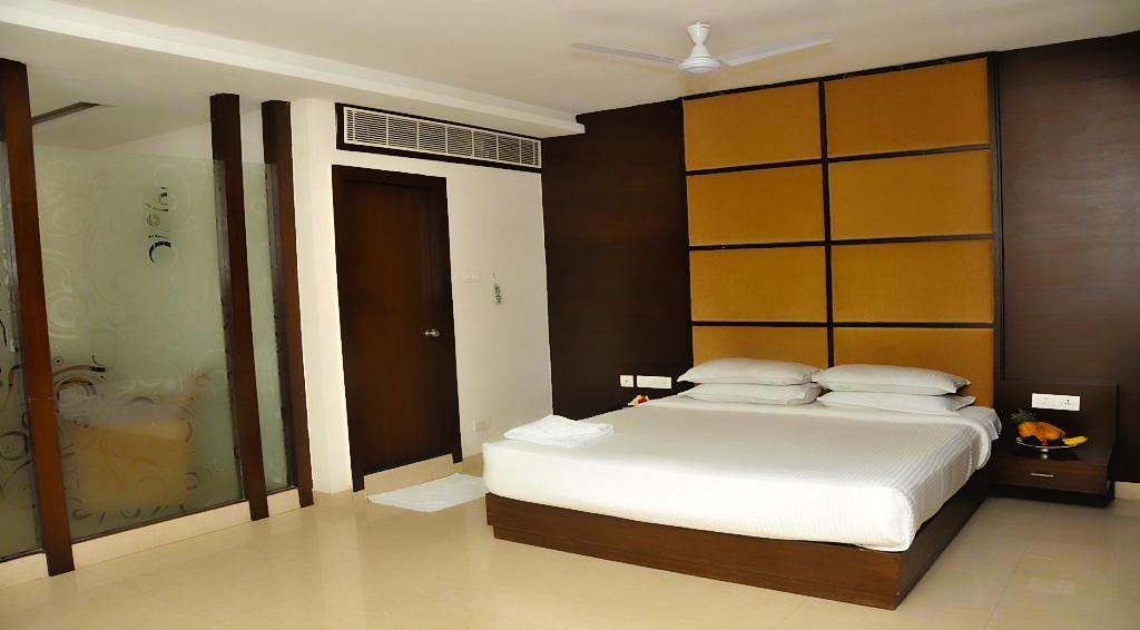 Hotel Central Park Ongole Kültér fotó