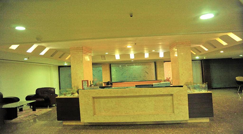 Hotel Central Park Ongole Kültér fotó