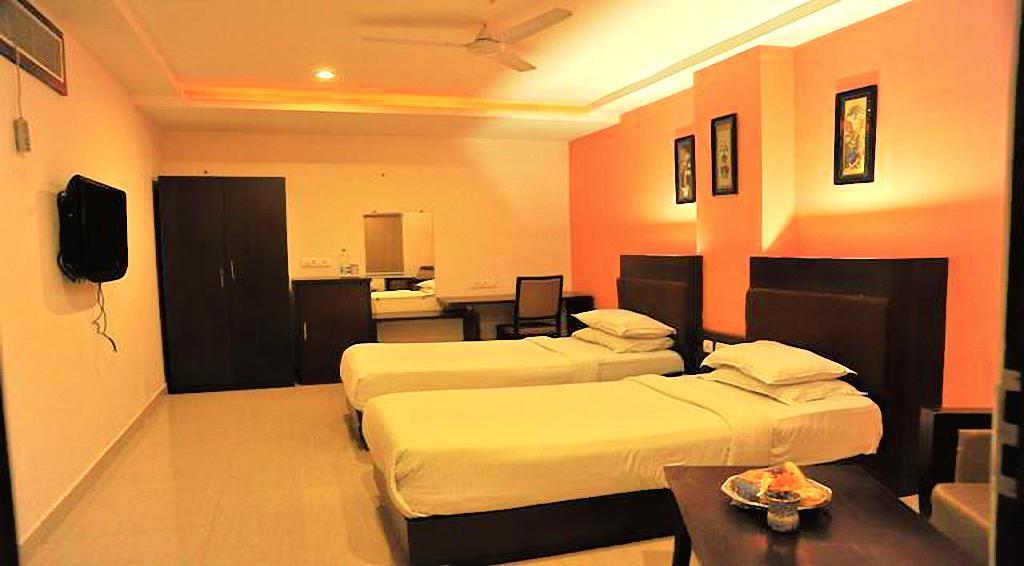 Hotel Central Park Ongole Kültér fotó