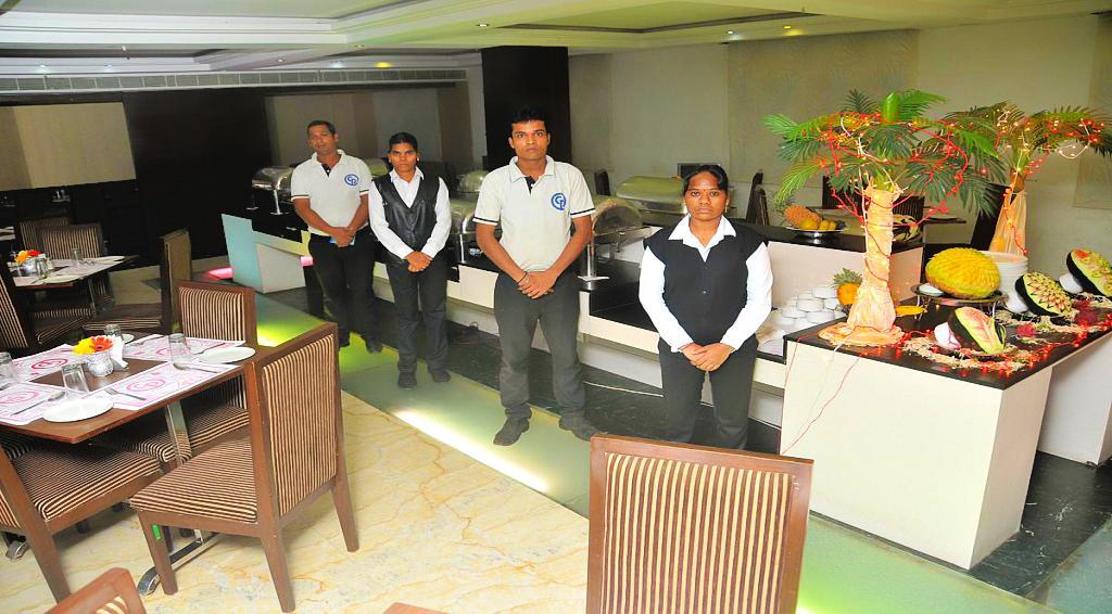 Hotel Central Park Ongole Kültér fotó